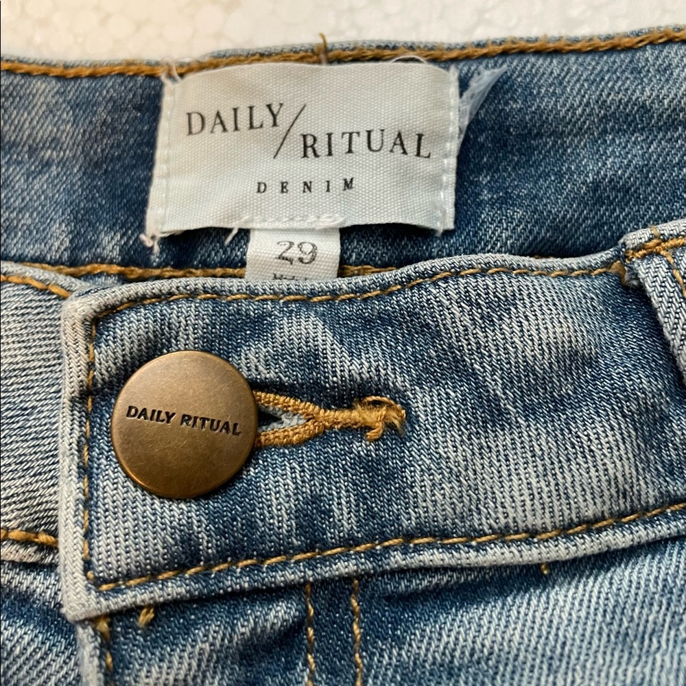 DAILY/ RITUAL - Picture 6 of 7